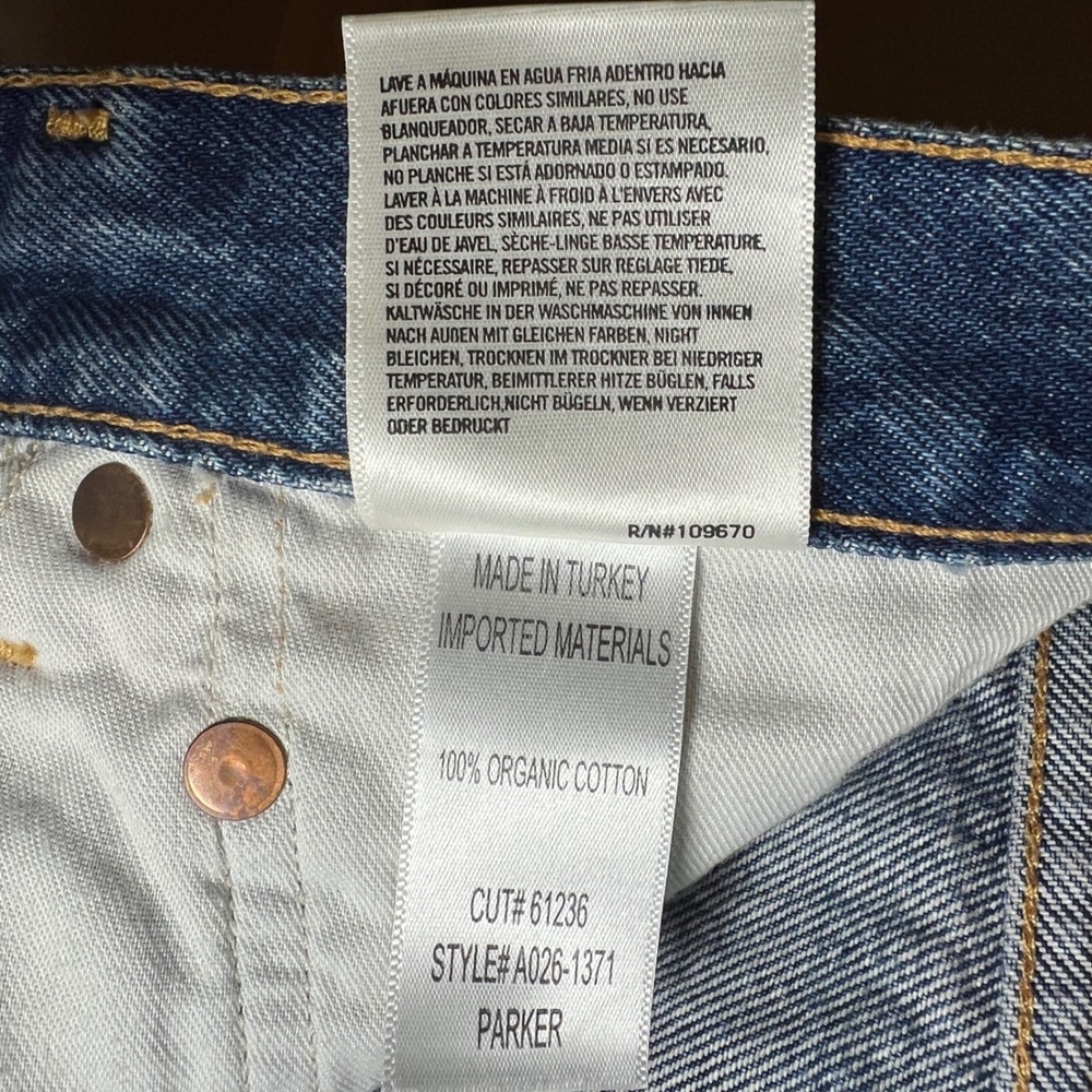 Agolde Parker Vintage Cutoff Denim Shorts in Clutch Medium Wash, Women's Size 26 - Picture 5 of 11